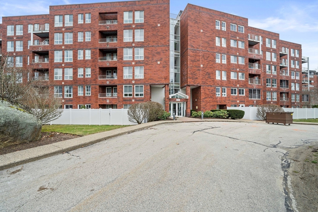 160 Burkhall St # 311