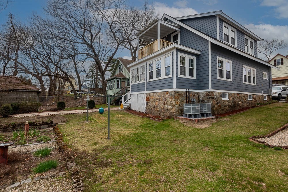 6 Rock Road