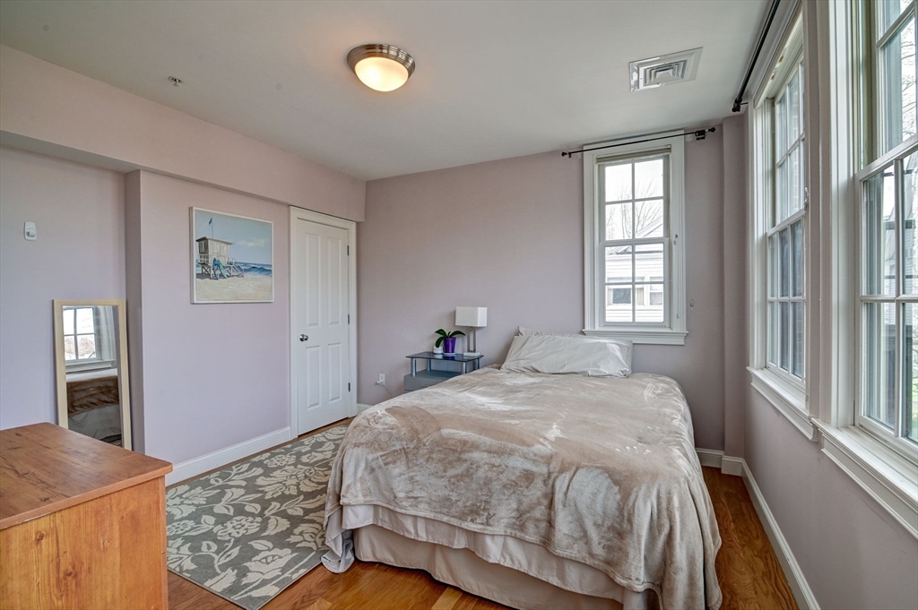 150 Hampshire St # 5