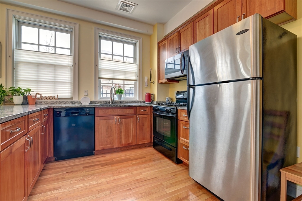 150 Hampshire St # 5