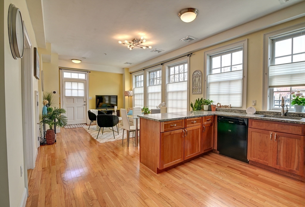150 Hampshire St # 5