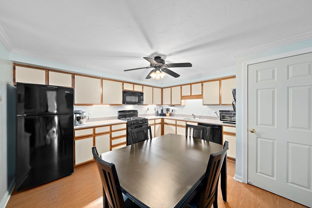144 Hart St # 36