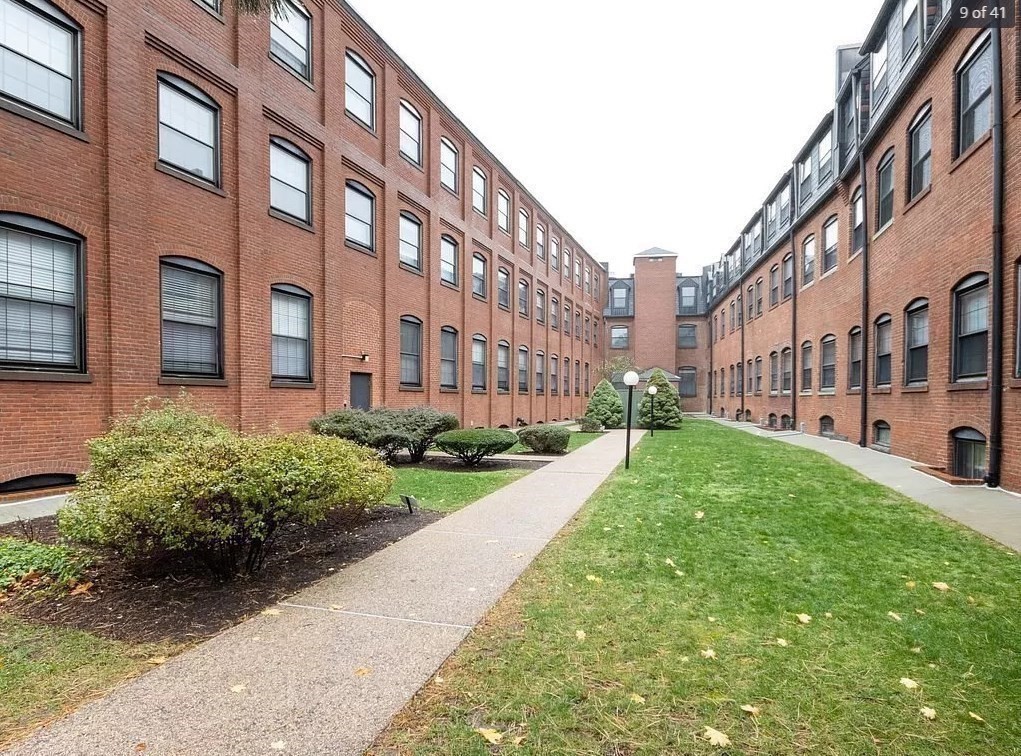 10 Weston Ave # 411