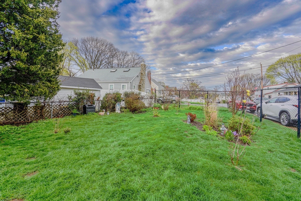 194 Roosevelt Rd