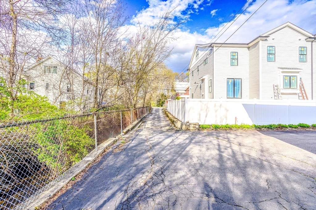 25 Parsons St # 25
