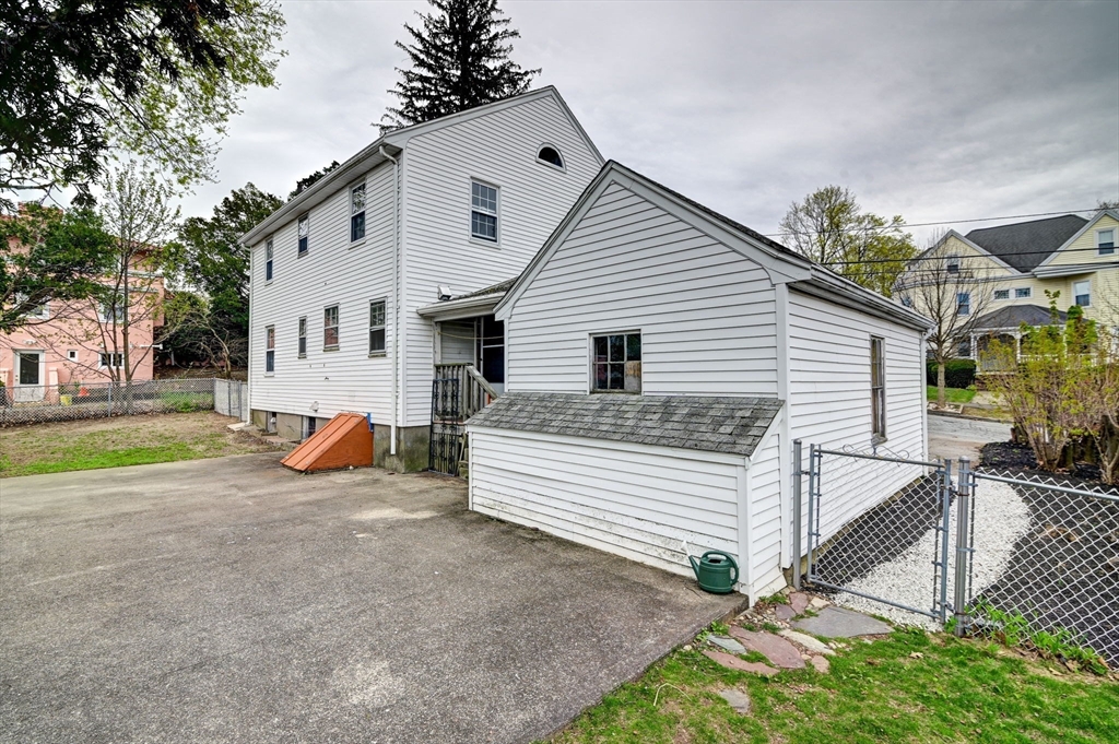 338 Highland Ave
