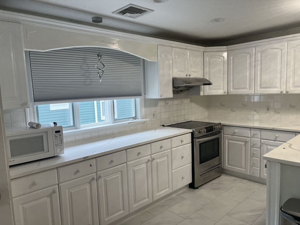 46 Linwood St # 2