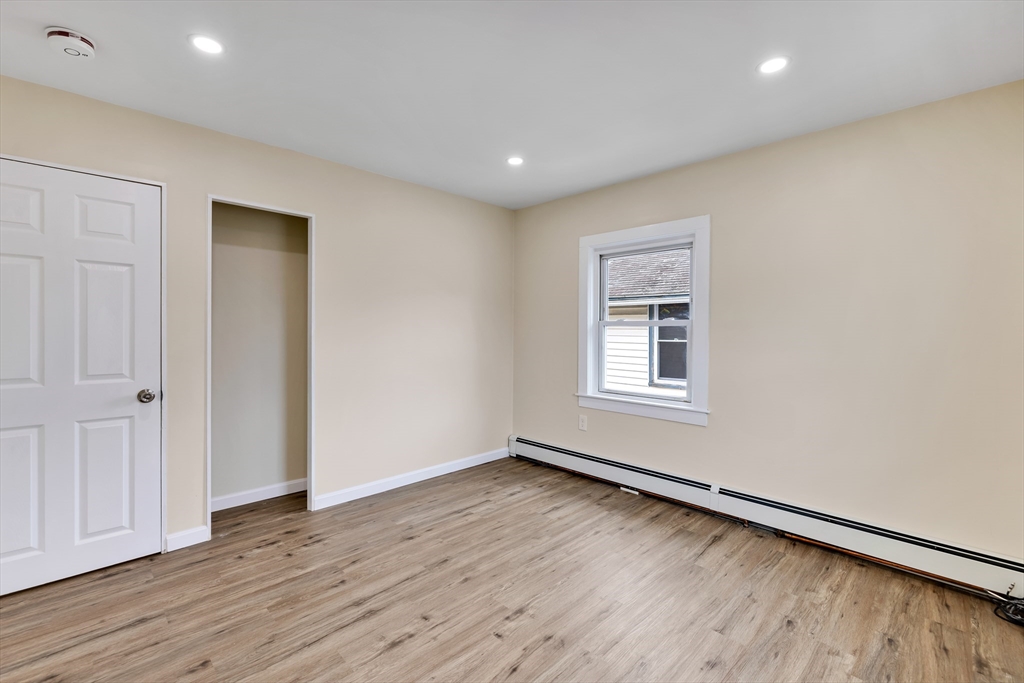 17 Berkley Rd