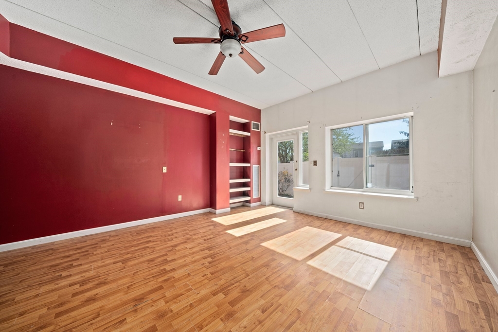 160 Burkhall St # 102
