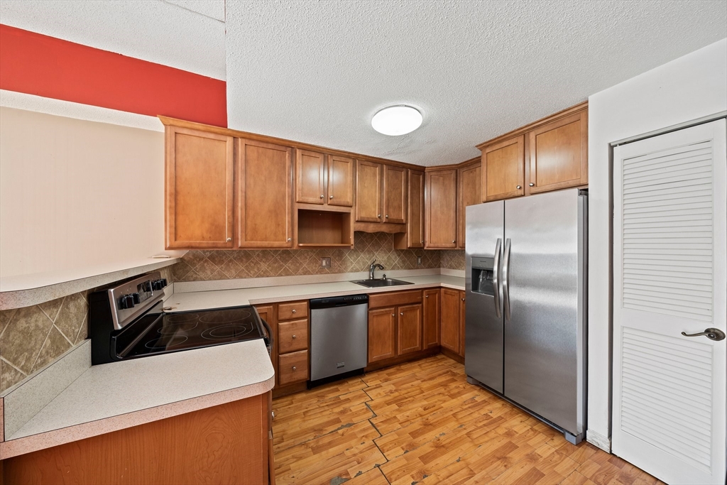 160 Burkhall St # 102