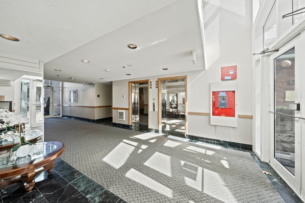 160 Burkhall St # 102