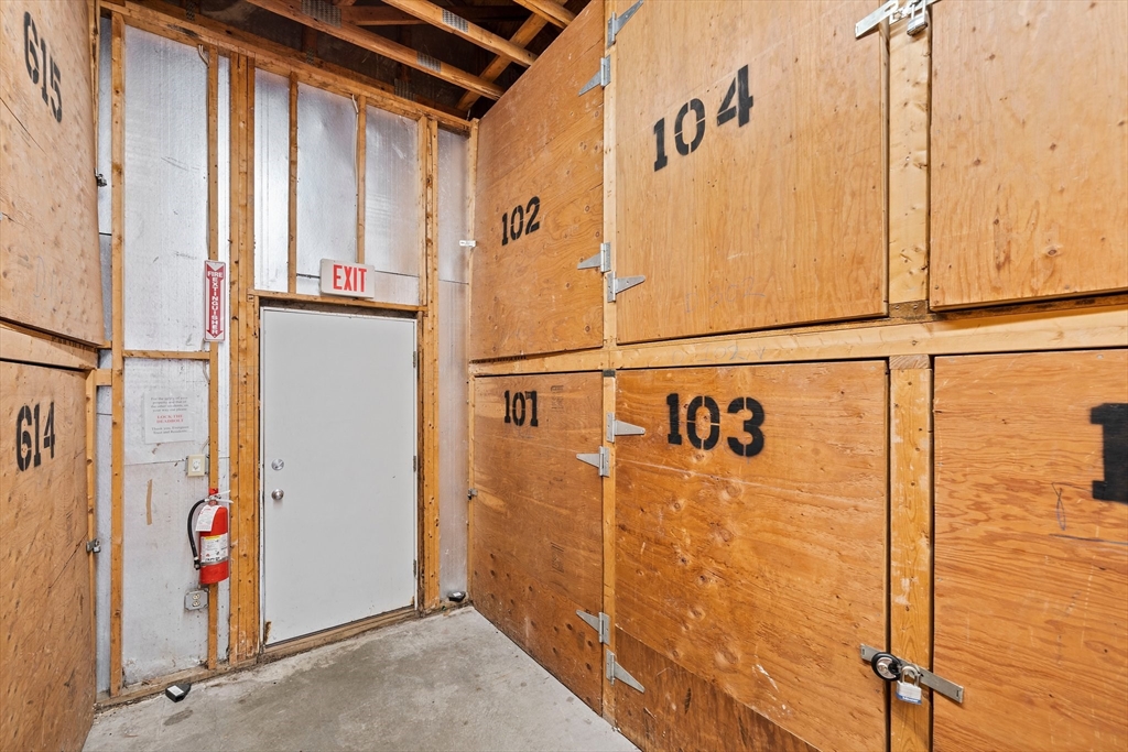 160 Burkhall St # 102