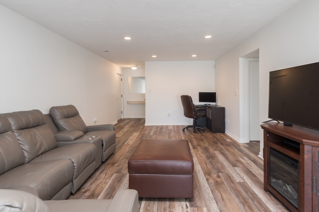 41 Jessica Drive # A
