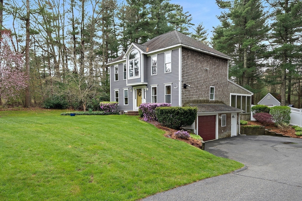 4 Tall Timbers Ln