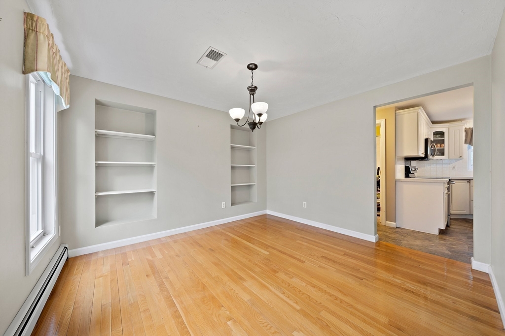 4 Tall Timbers Ln