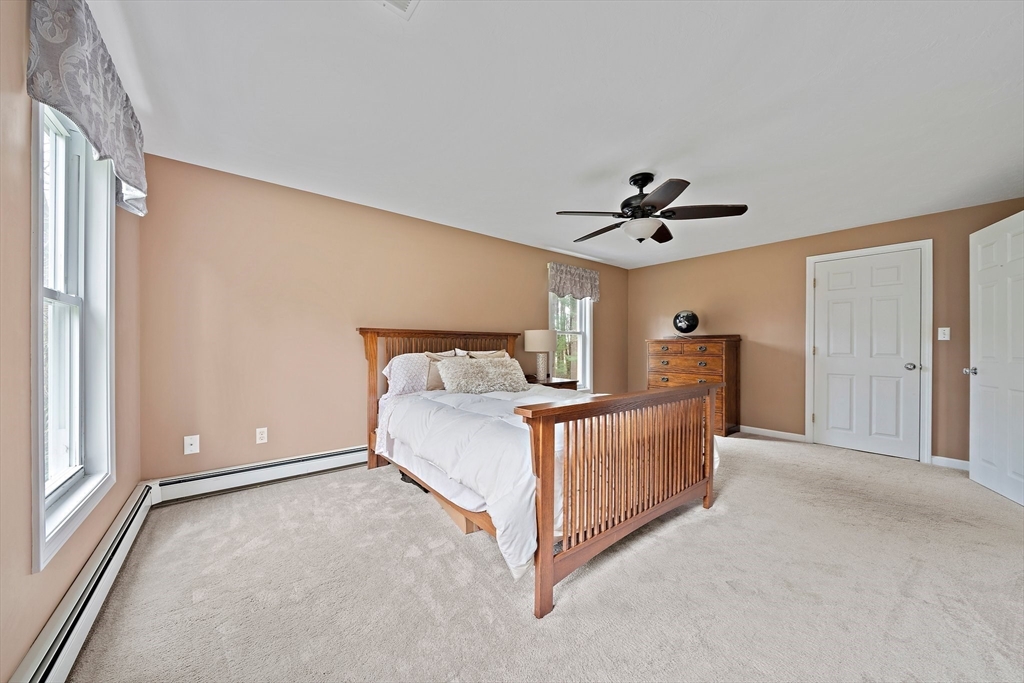 4 Tall Timbers Ln