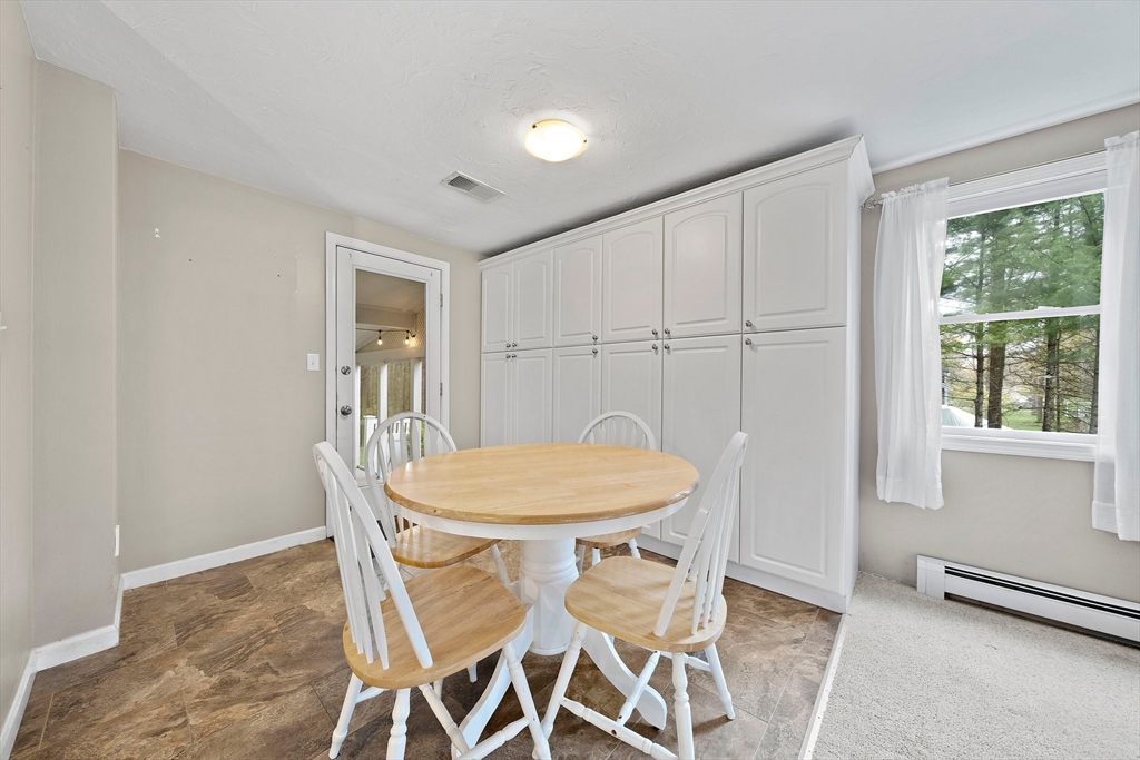 4 Tall Timbers Ln