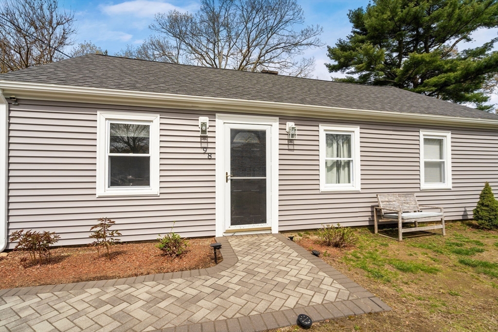 98 Rayburn Rd
