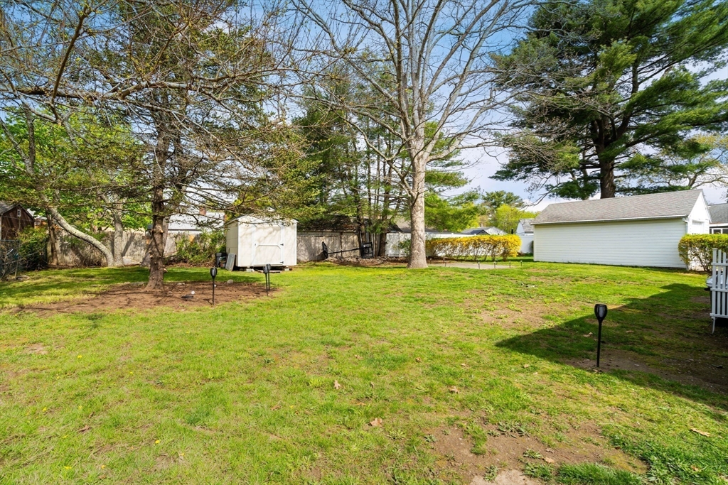 98 Rayburn Rd