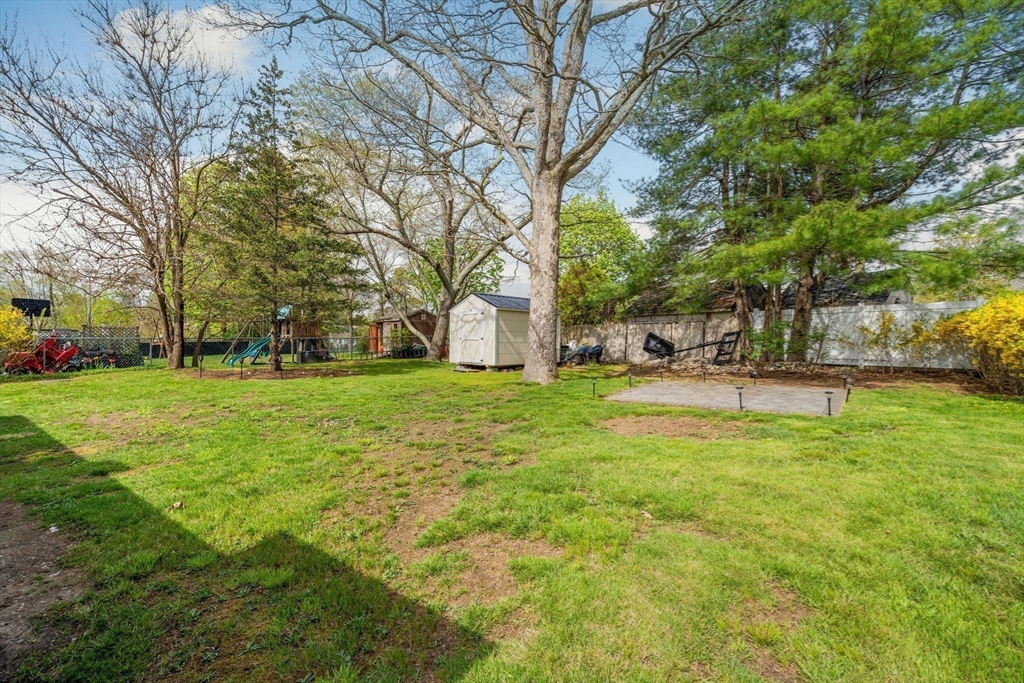 98 Rayburn Rd