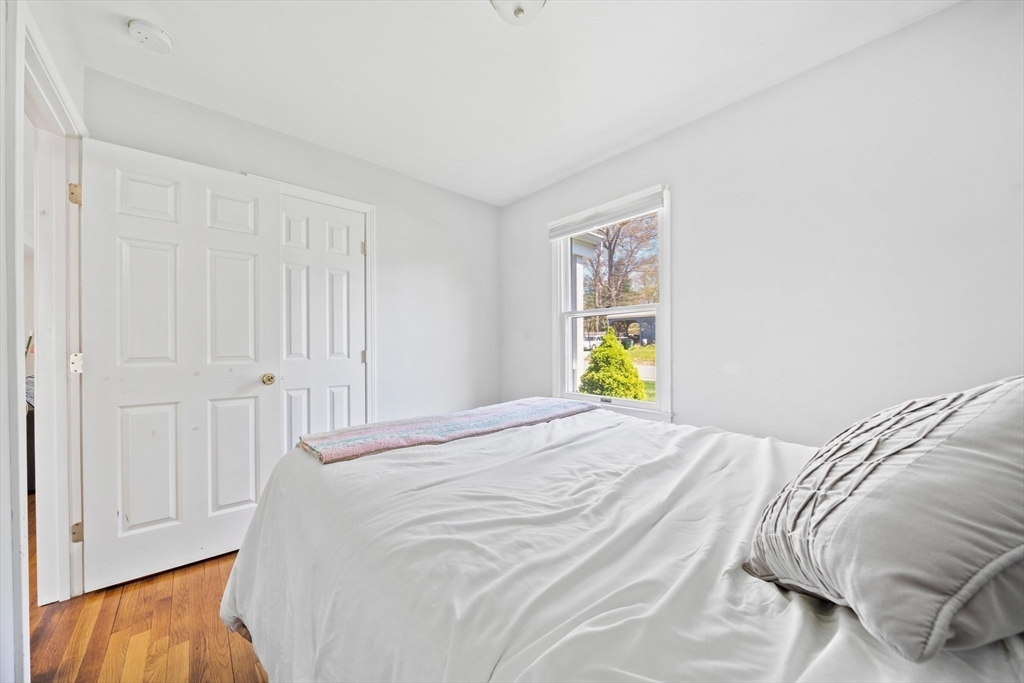44 Pine Tree Ln