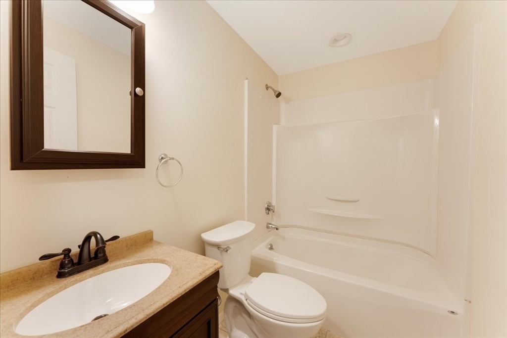 180 Main St # 3101