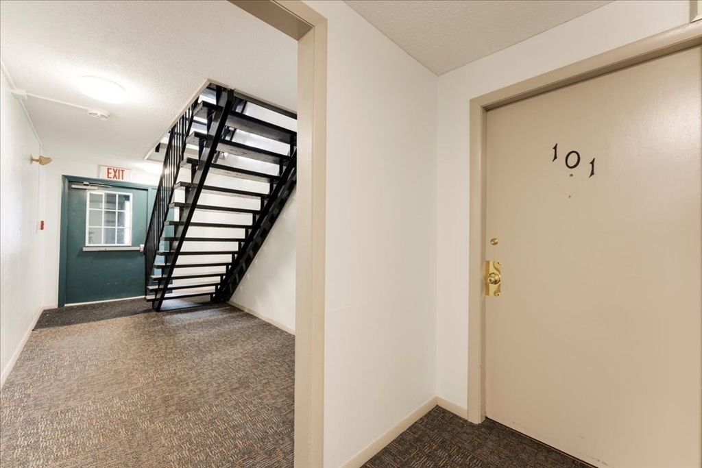 180 Main St # 3101