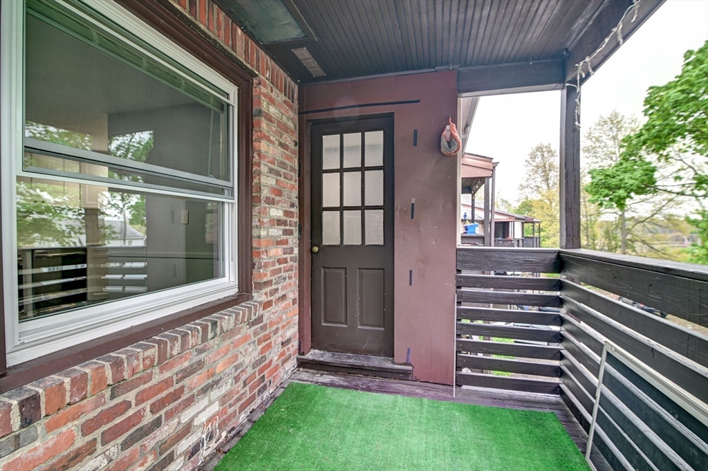 15 Langley Cir # 2