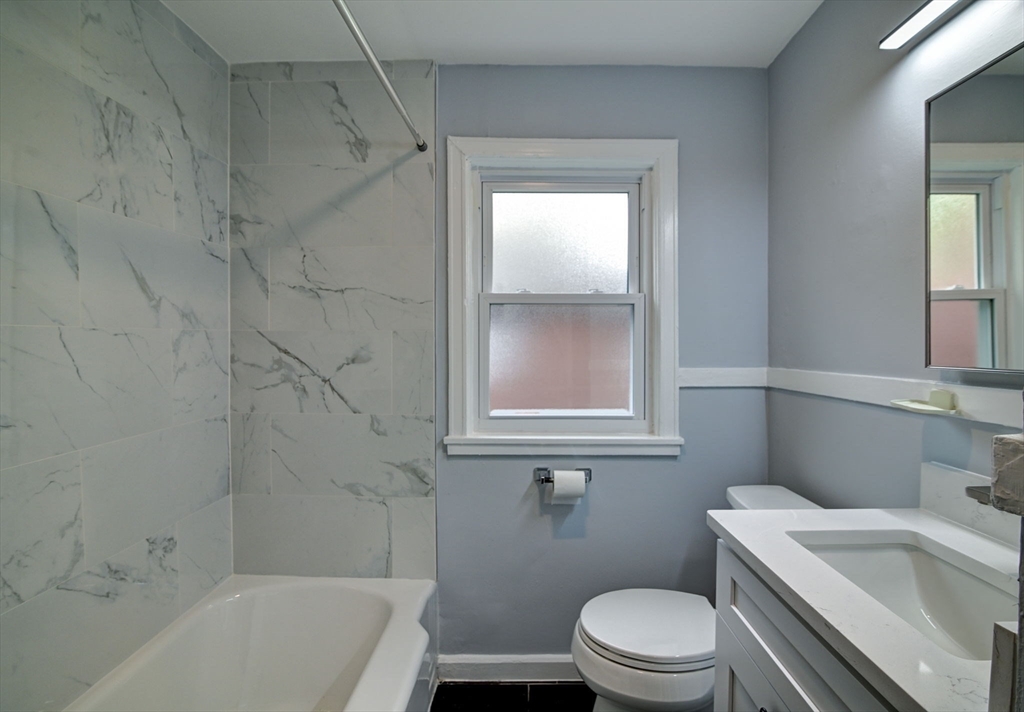 15 Langley Cir # 2