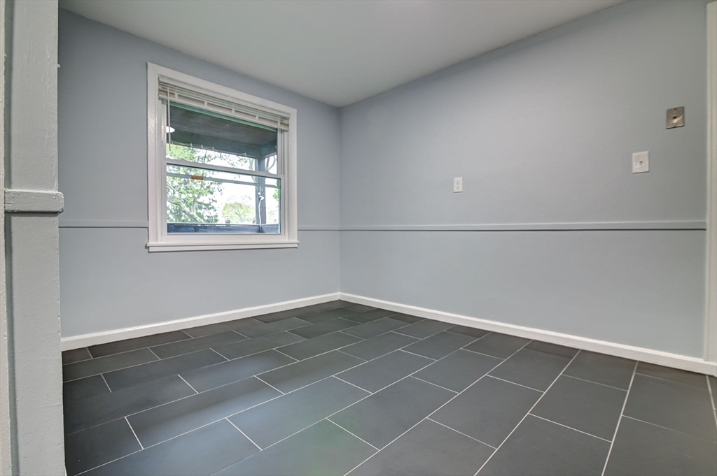 15 Langley Cir # 2