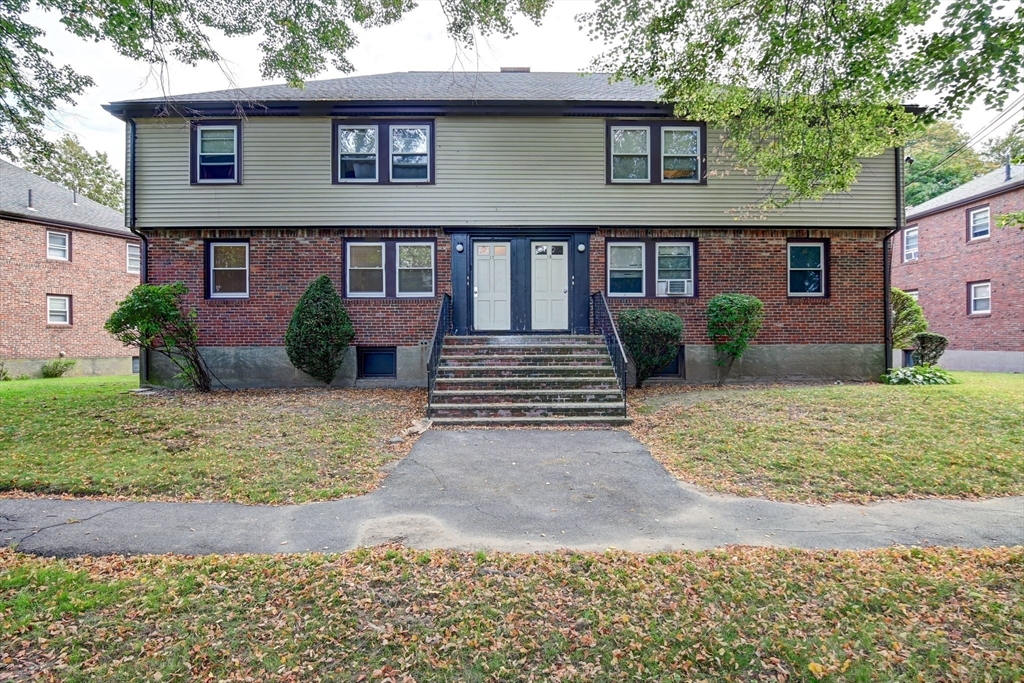 15 Langley Cir # 2