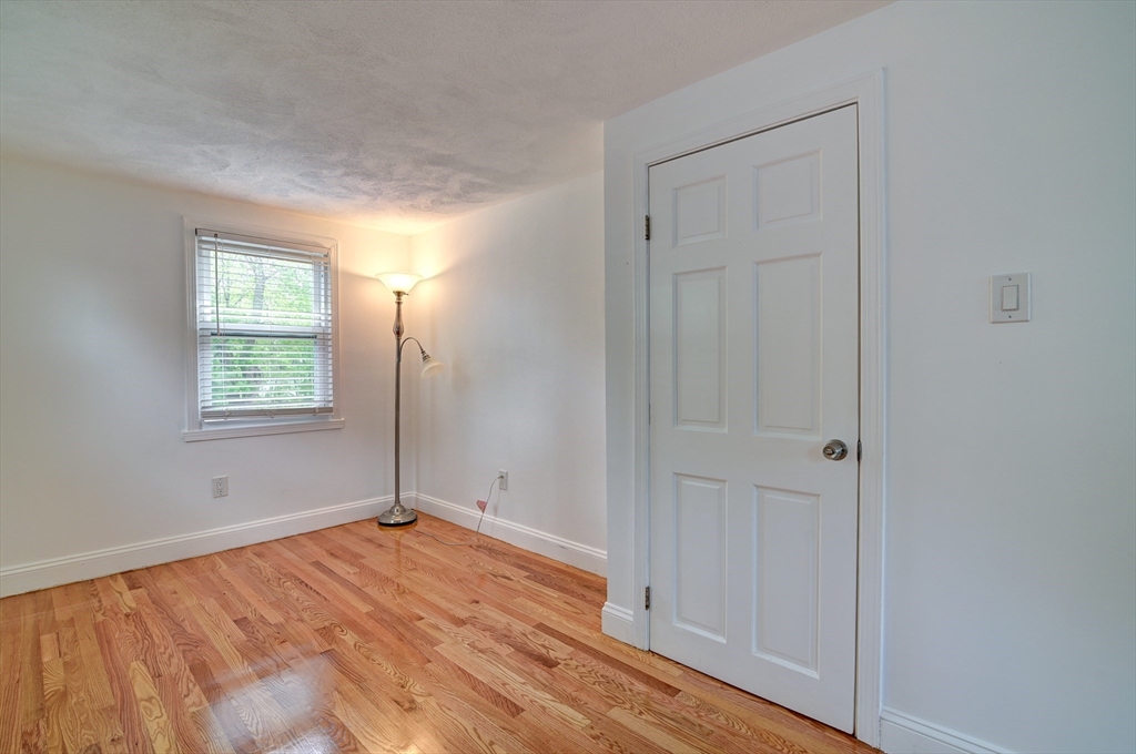 18 Bow St