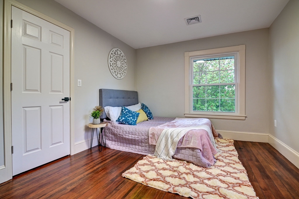 94 Merrymount Rd