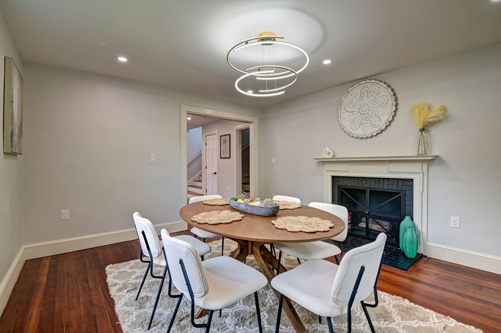 94 Merrymount Rd