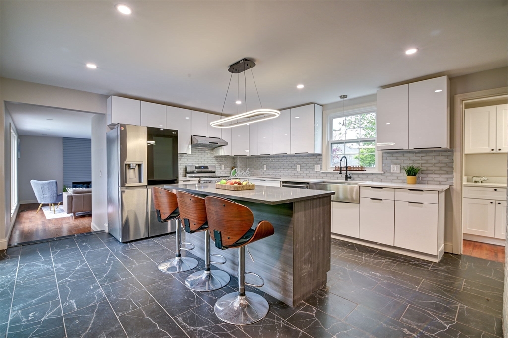 94 Merrymount Rd