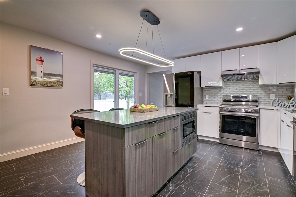 94 Merrymount Rd
