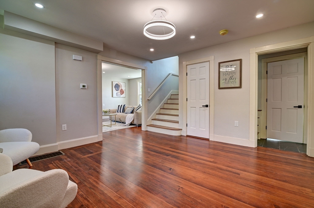 94 Merrymount Rd