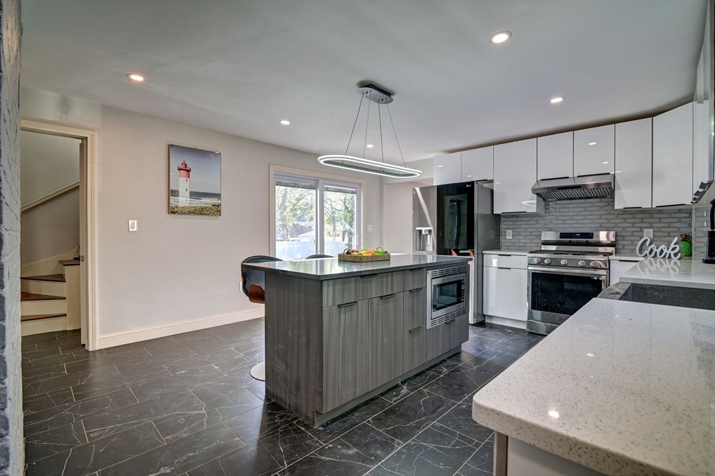 94 Merrymount Rd
