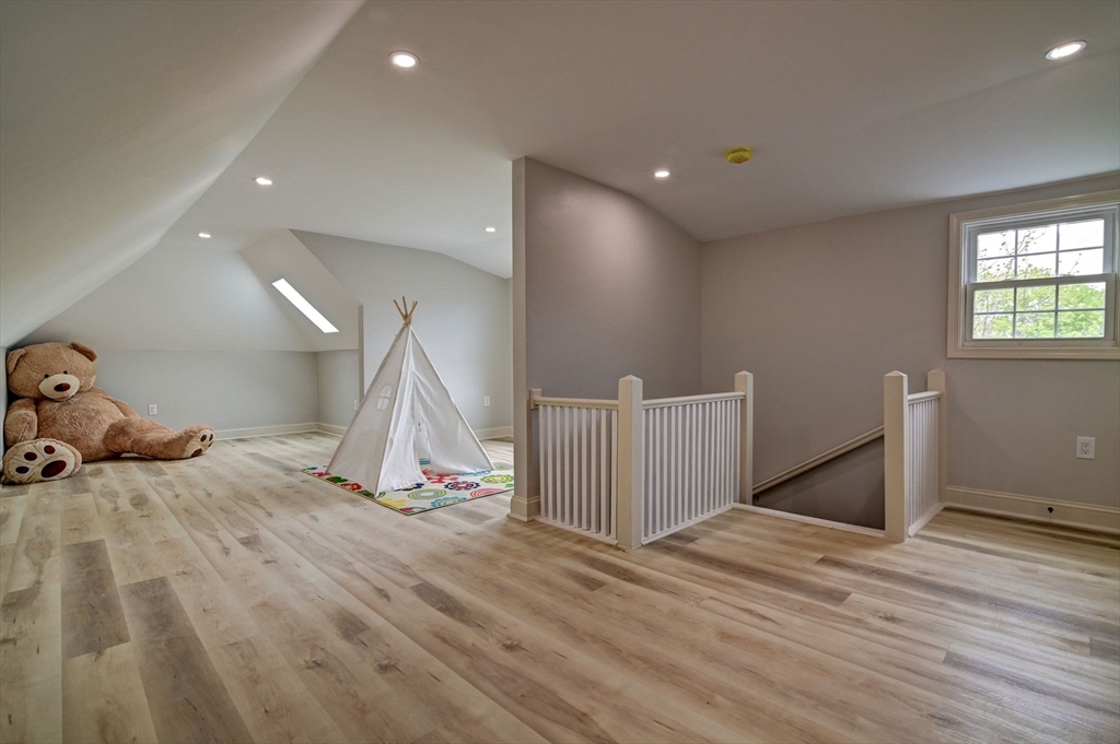 94 Merrymount Rd