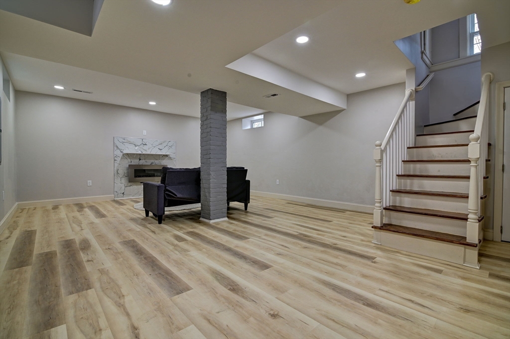 94 Merrymount Rd