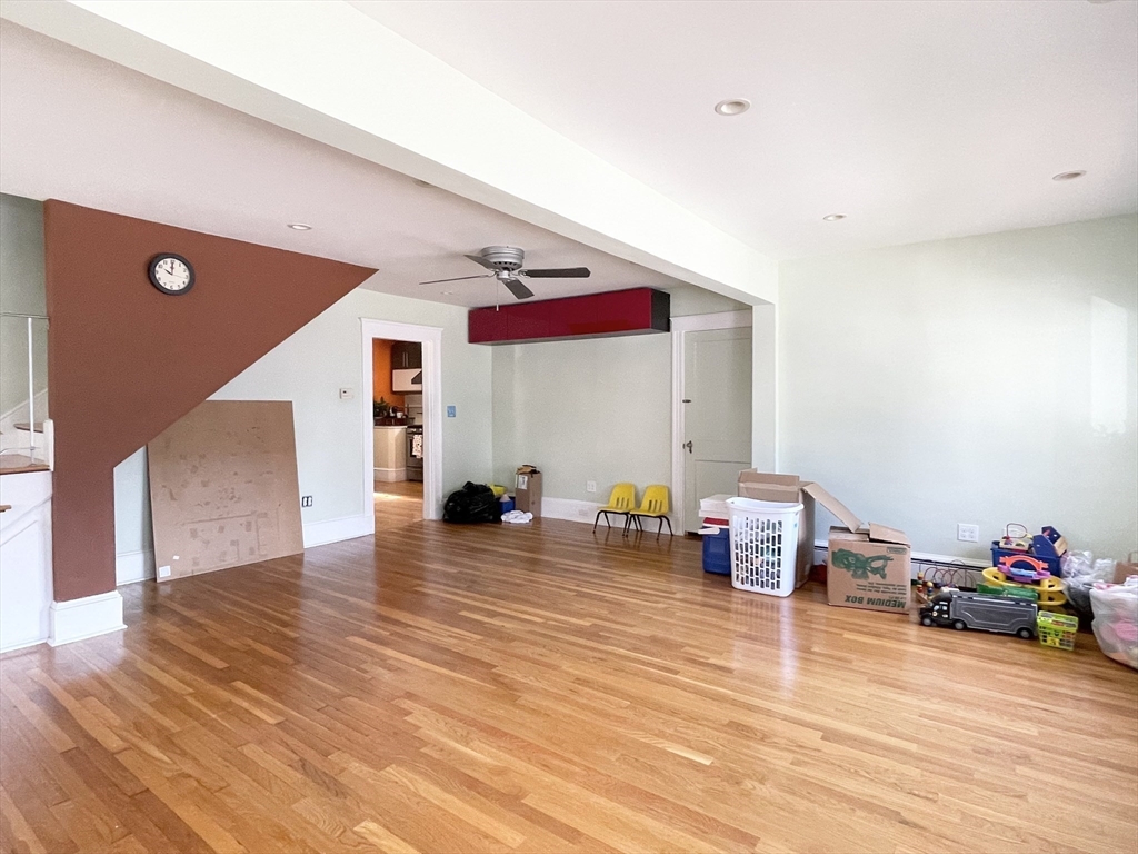 301 Lake St