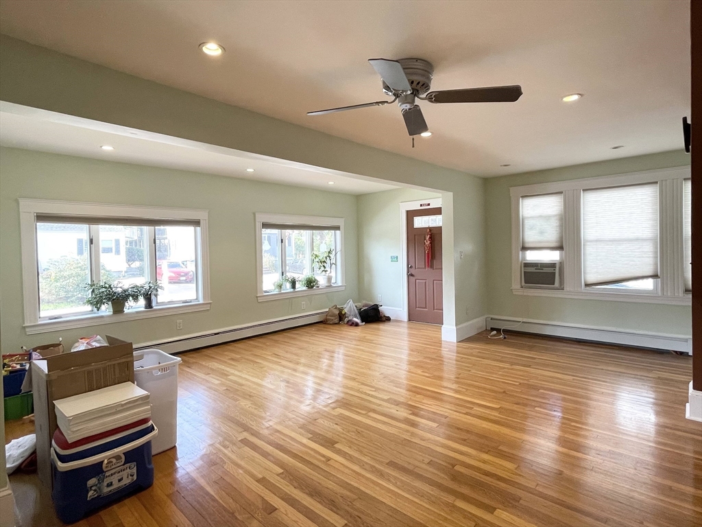 301 Lake St