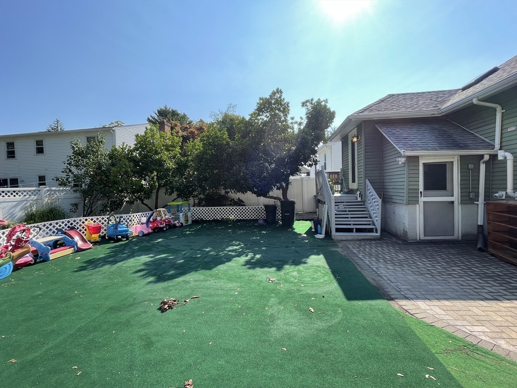 301 Lake St
