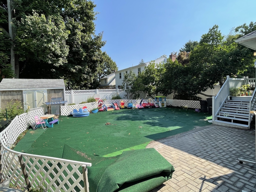 301 Lake St
