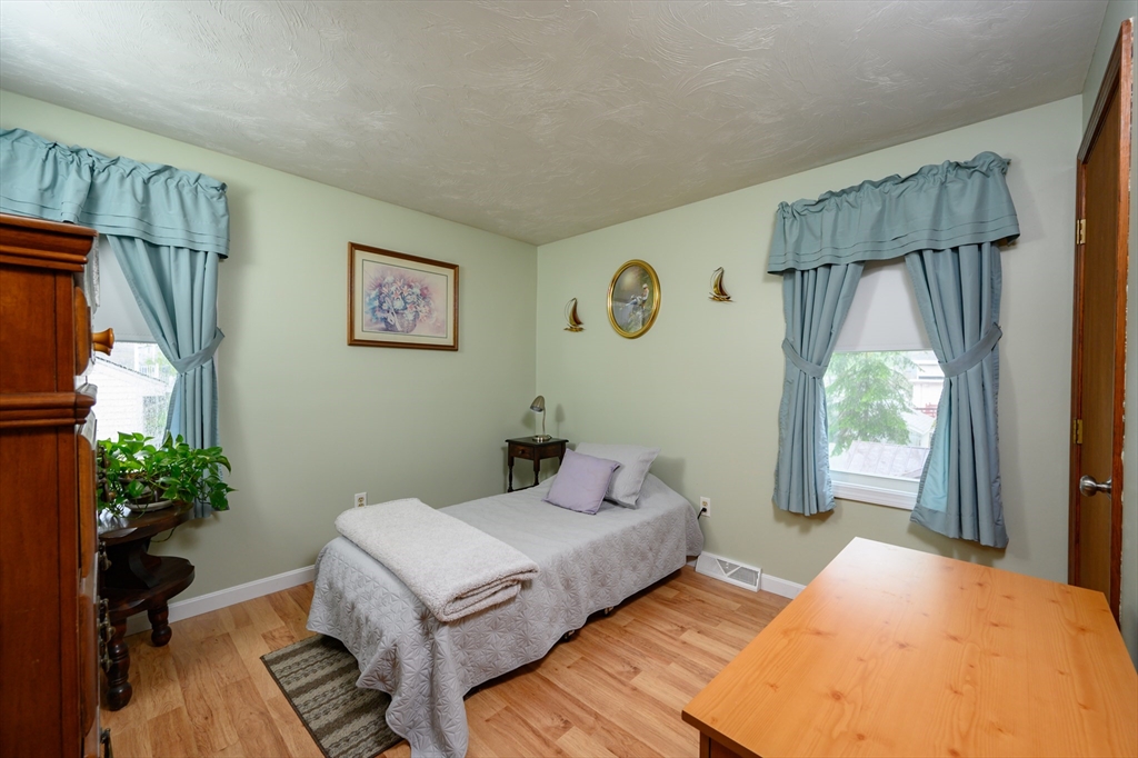 40 Sherman St