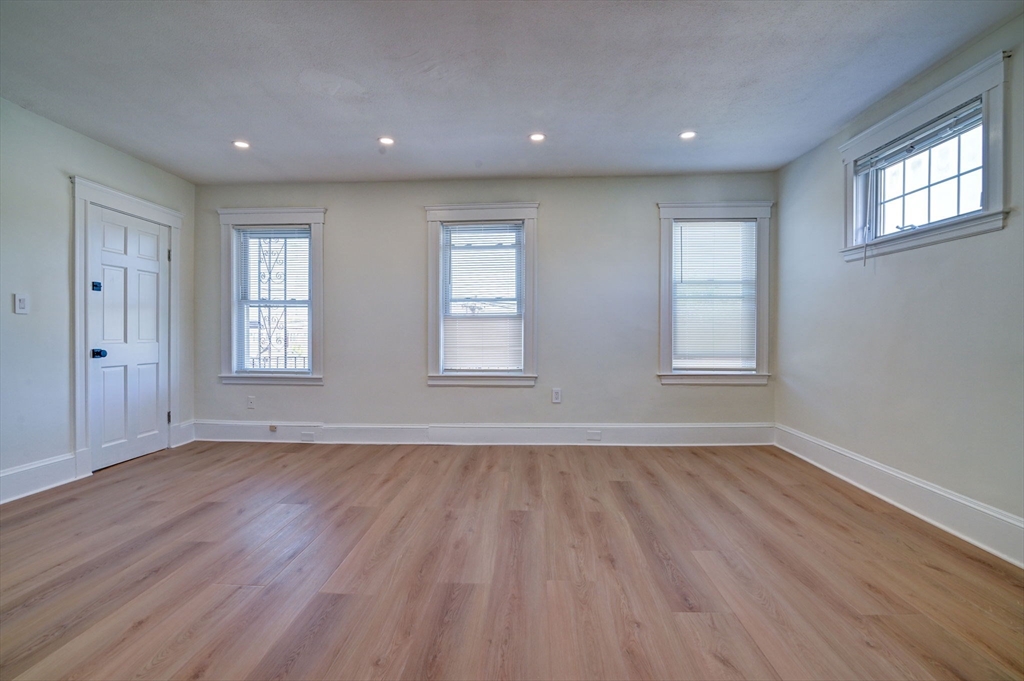 144 Jaques St # 3