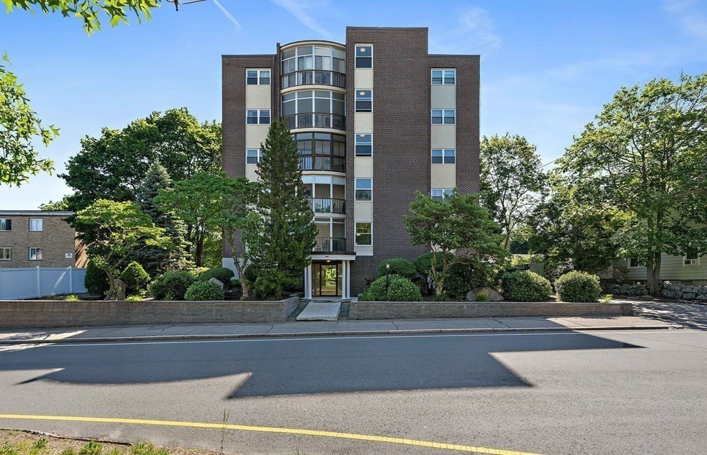 500 Willard St # 303