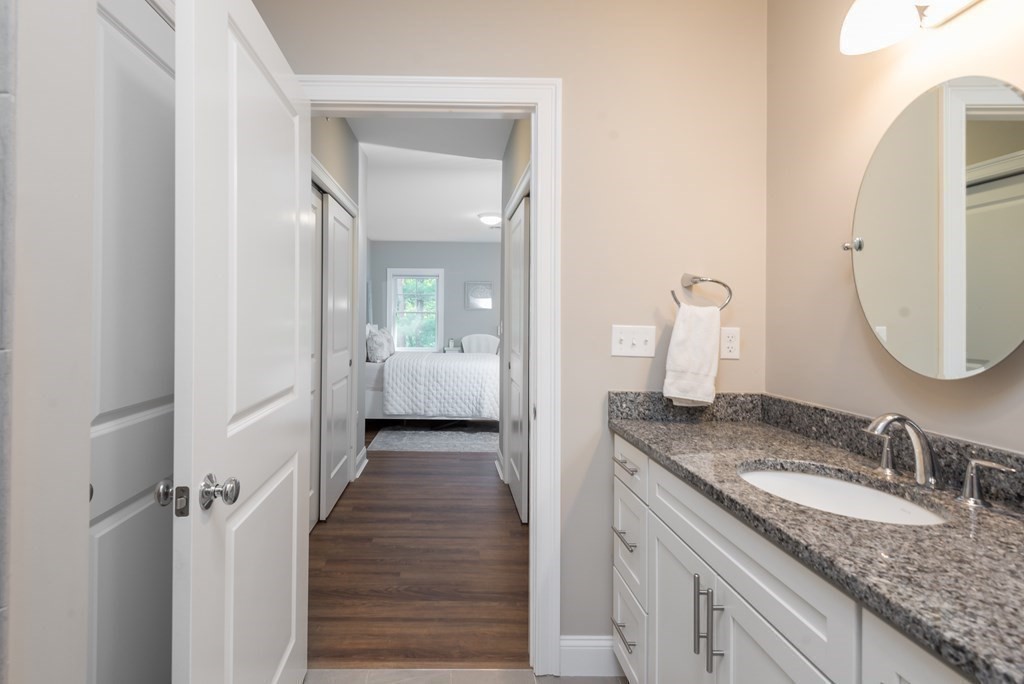 2 Longwood Ln # 306