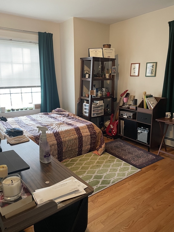 242 Presidents Lane Unit: 1FL