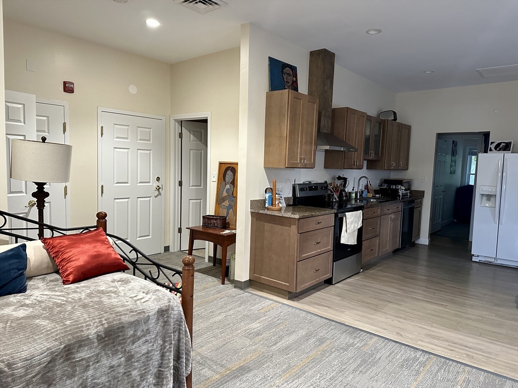 909 Hancock St # 2